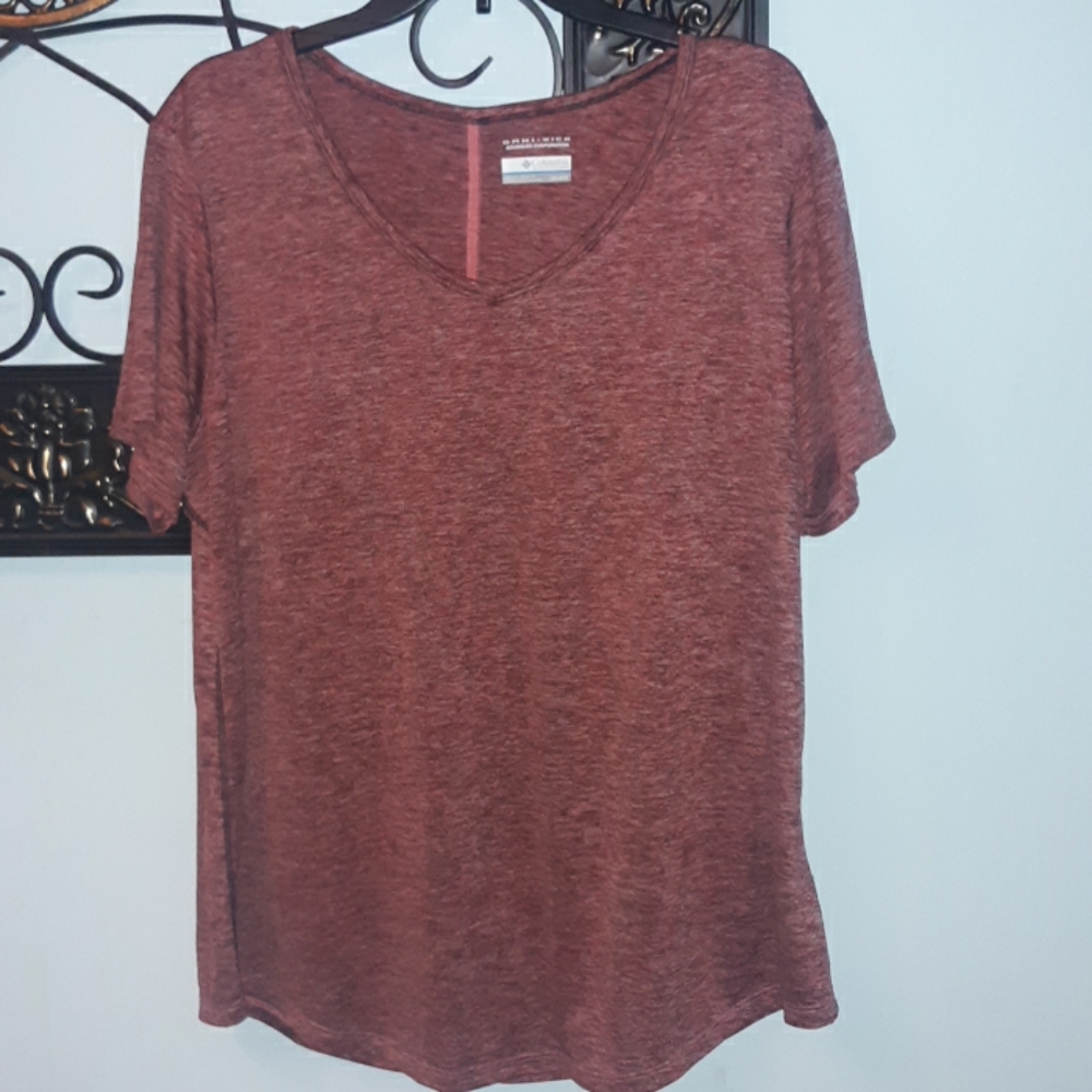EUC Columbia Tshirt